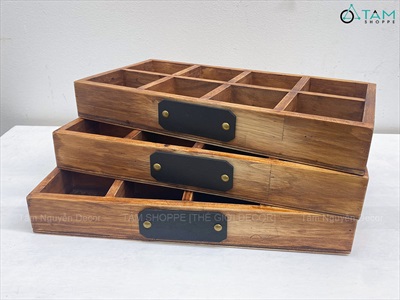 Khay gỗ chữ nhật chia 8 ngăn tag gỗ đen viết phấn [2 màu] KT 33x17x4cm KHAY-GO-04